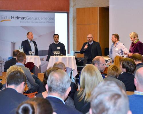 Podiumsdiskussion Digitale Gästemappe