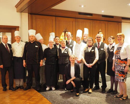 Susanne Ostler (rechts außen) vom Ringhotel in Celle mit Team
