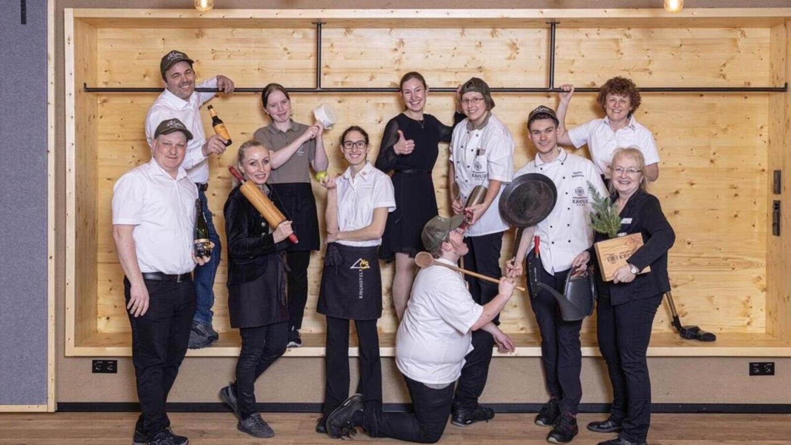 Unser Team im Ringhotel Zum Kreuz in Steinheim/ 4 Sterne Hotel
